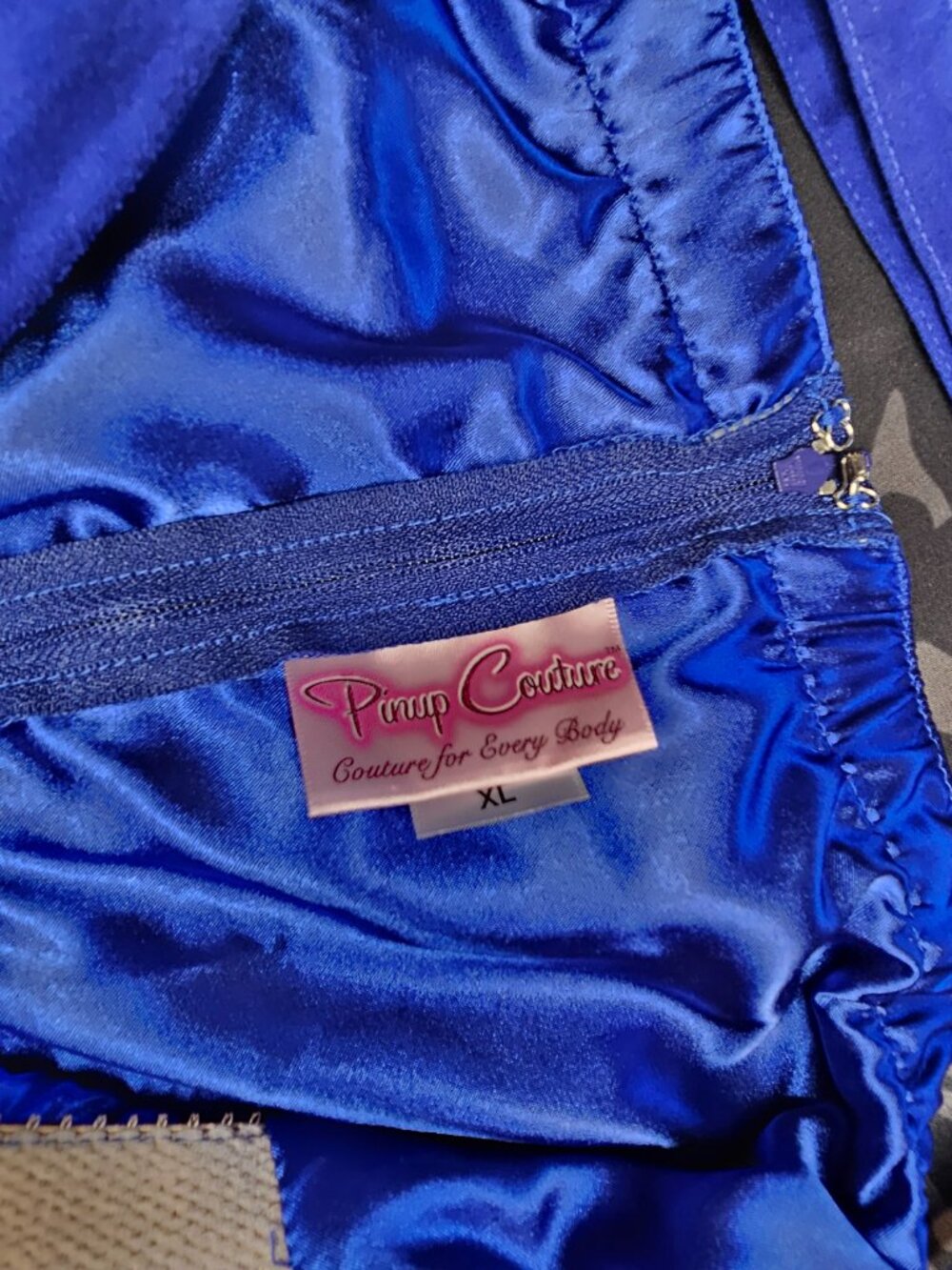 Pinup Couture Renee Dress - Picture 4 of 6